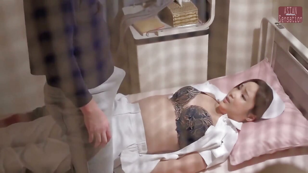자정 이후에 유부녀 간호사 2 - 야간 근무 중 바람피는 섹스 - 1부