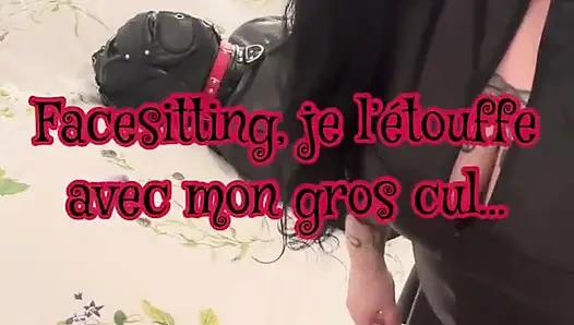 Duduk wajah dengan pantatku yang besar ...