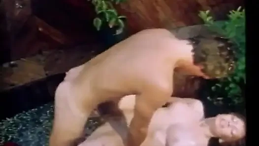 Pelacur jadul rambut cokelat yang lagi sange berat dientot habis-habisan