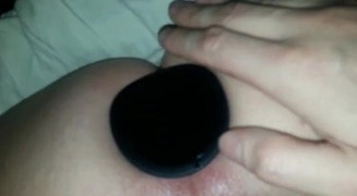 Grande preto anal plug hart reingetrieben