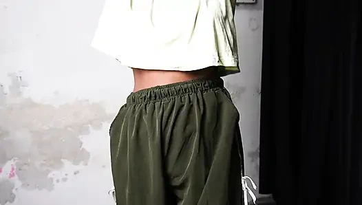 Красивая сводная сестра занимается сексом со своим сводным братом, HIndi Аудио