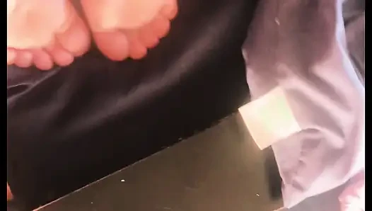 Cum on redhead stepsisters soles