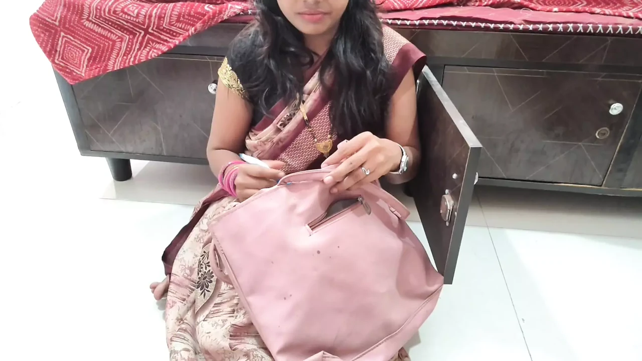 Hot Indian Bhabhi fucked rough by old devar in law