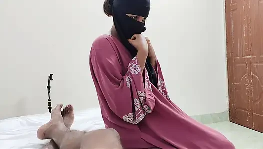 Gadis pemalu berhijab pertama kali bercinta di rahasia kamar hotel xxx