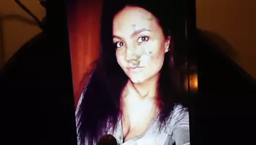 Emma'ya saygı duruşu
