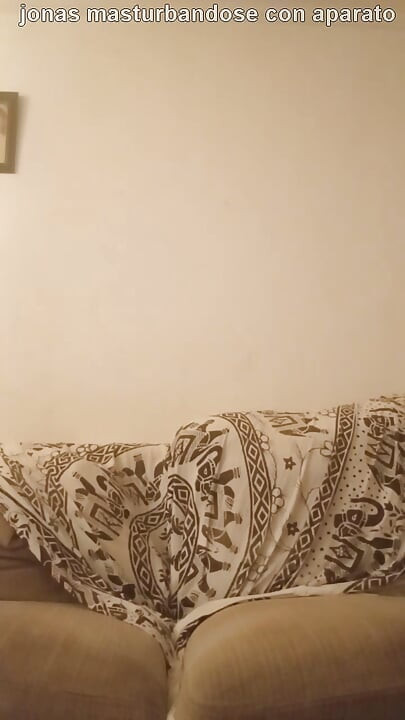 Jonas Masturbating with Bribrador