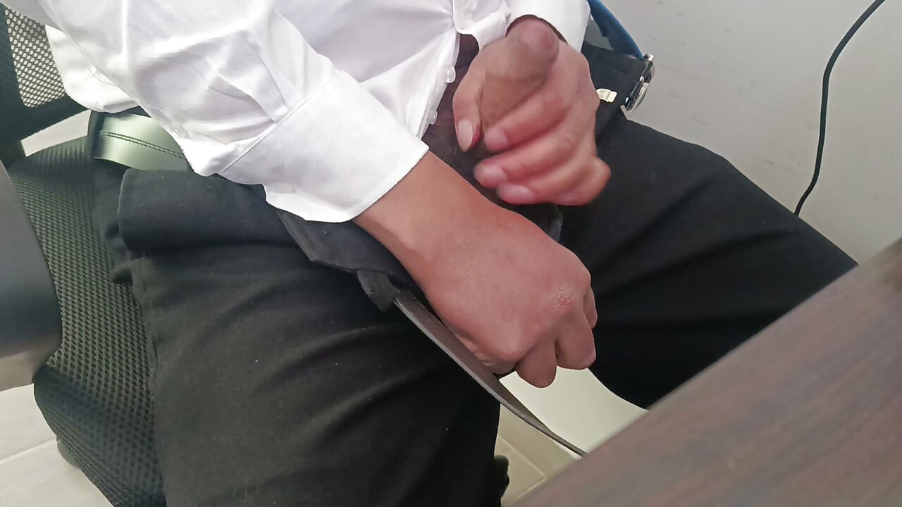 Masturbacja w biurze
