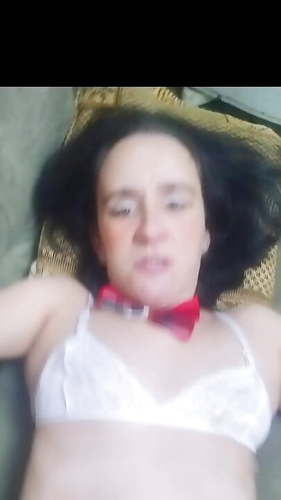Milf caliente y traviesa deja que te corras en la cara