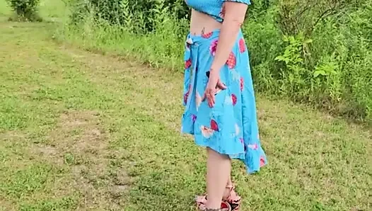 Real TOPLESS MOMMY Outside Mature MILF BIG TIT in the Sunshine