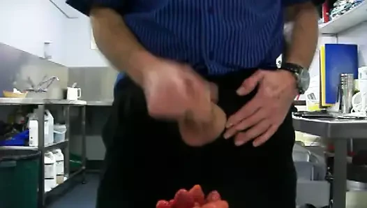 çilek ve krema
