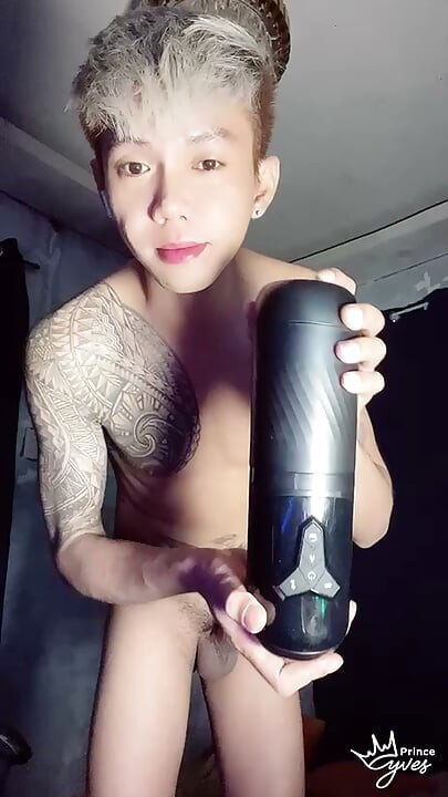 Filipino Inked Boy Enjoy and Have Pleasure Playing with His Cock Sex Toy