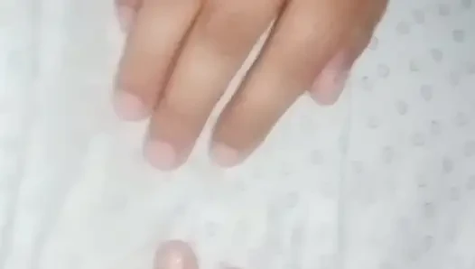 Freundin fickt zu hause versehentlicher creampie drinnen