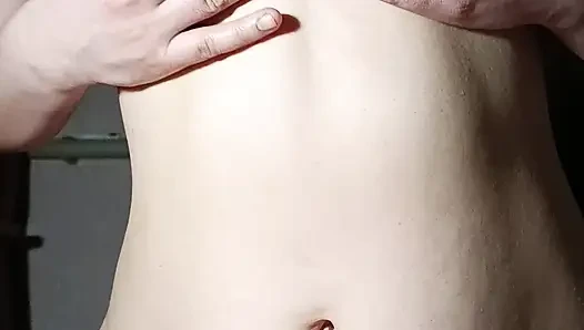 Memek sempit cewek sange ini dientot habis-habisan sampai dicrot di dalam