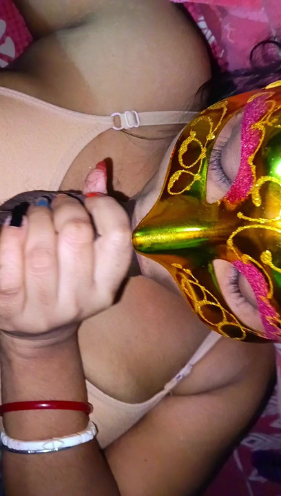 Desi Wife berkongsi di Hotel