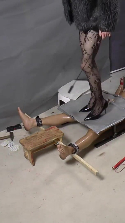 CBT บนควยกับ femboy lucy - สาวโหดร้าย คลิป 1