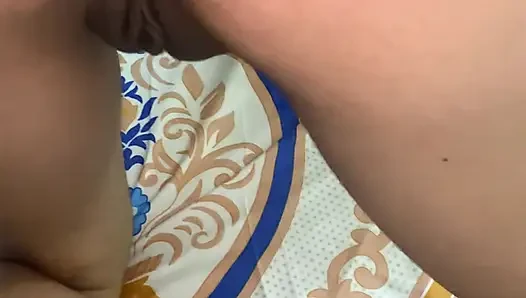 Teen mit dicken titten wird frech und sahnig