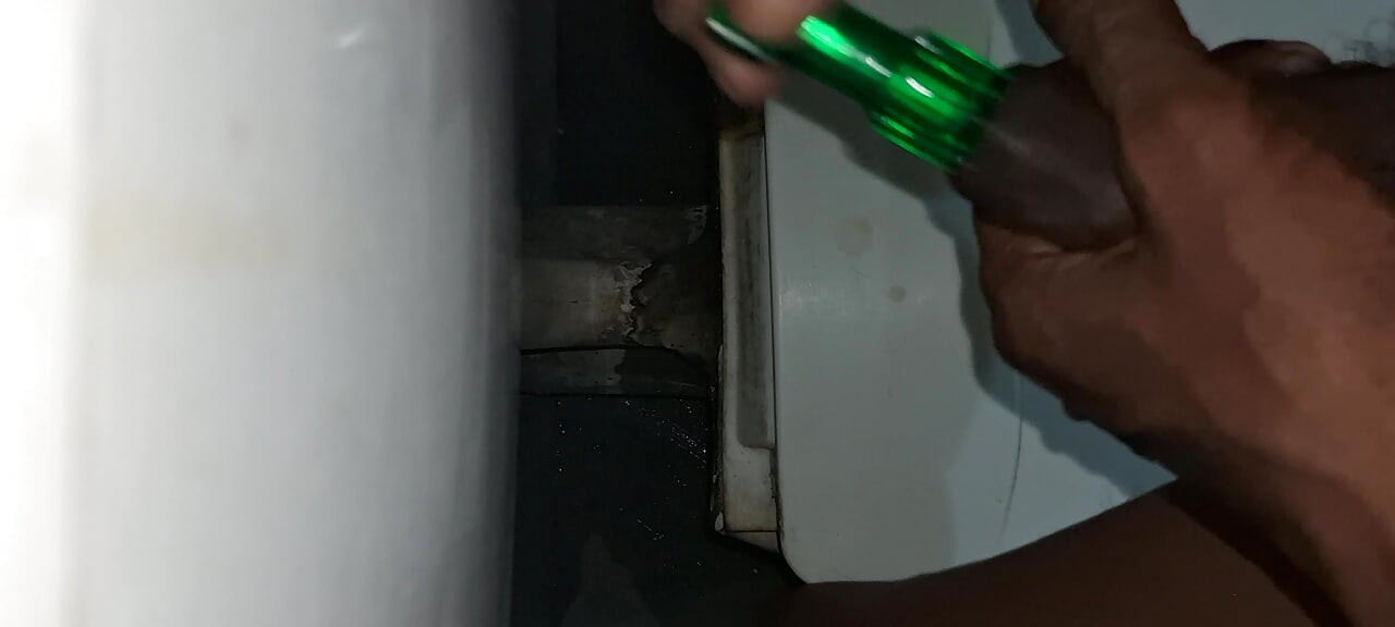 Felcsavarom a péniszem