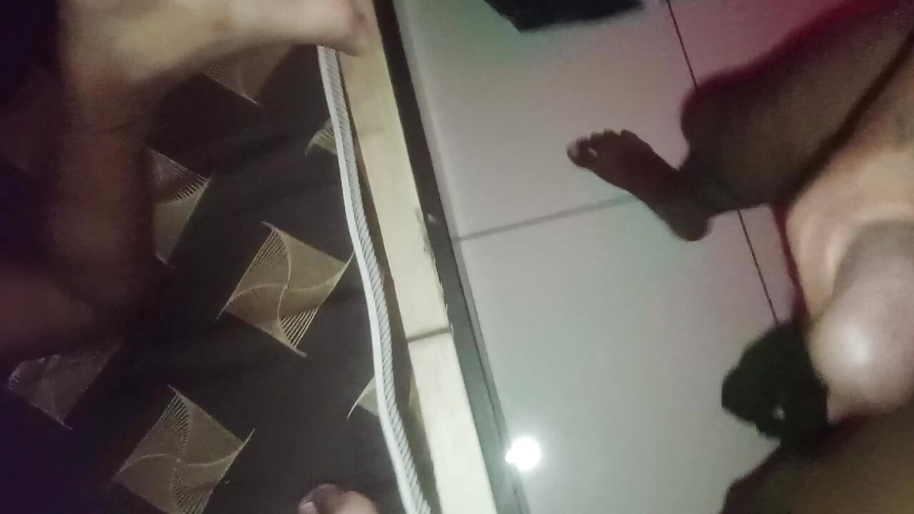 Bhabhi ko bistar pa chod chodo kar chut lale karde