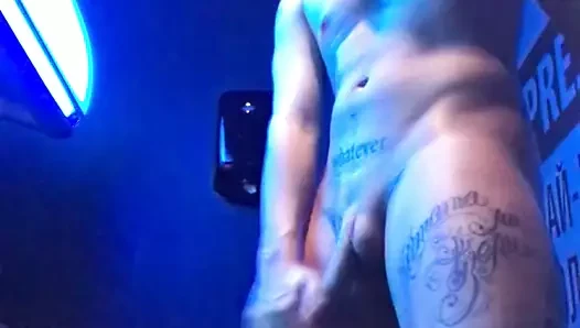bronzlaşma salonu striptiz