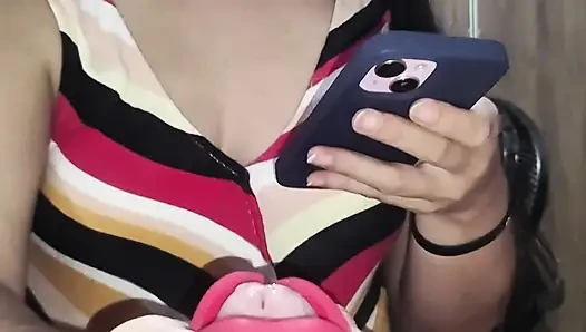 Pov - cewek hot rambut cokelat lagi asik ngocok kontol besar