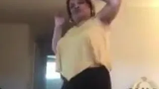Berry Fine ass dancing