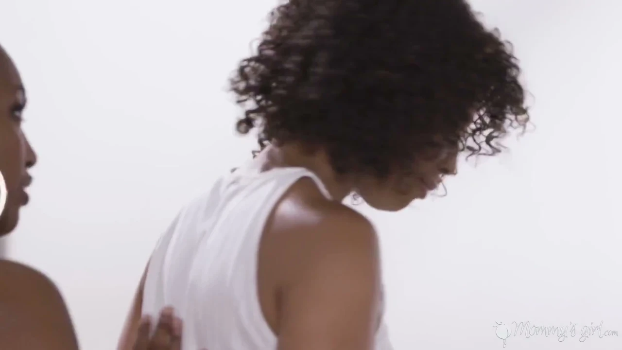Stepmommy’s Girl – Daya Knight Teaches Her Stepmom Misty Stone How to Dance Sexy & They End up Fucking