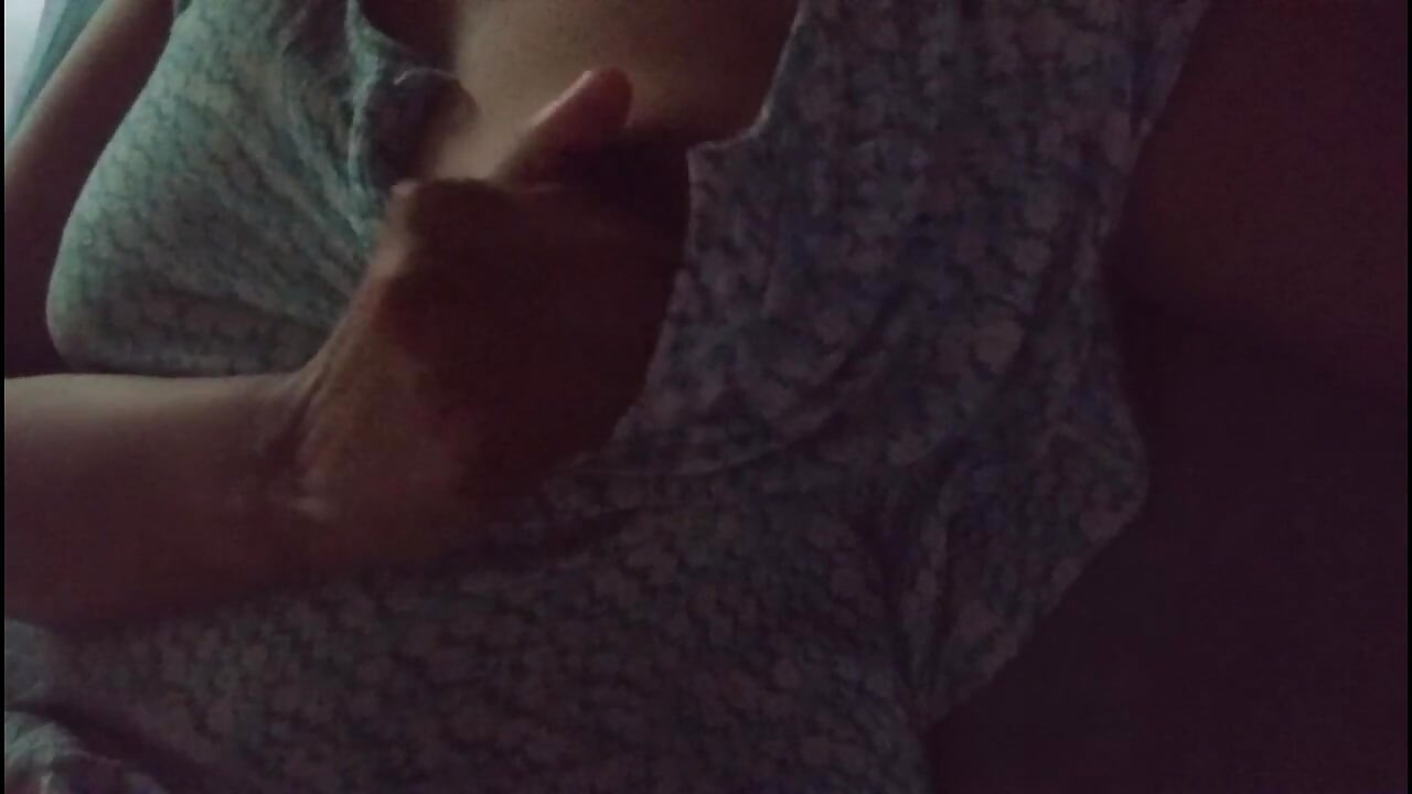 Het styvsyster med stora bröst knullad brutalt av hennes styvbrors dildolek
