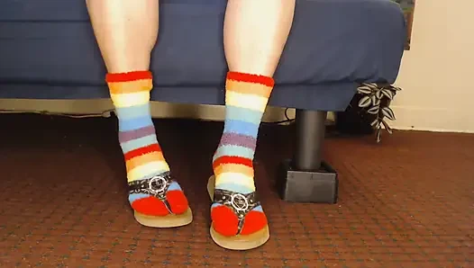 Fuzzy Rainbow socken erraten leder-flip-flops