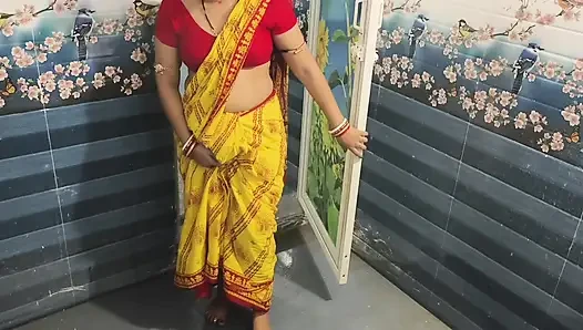 Desi tamil aunty hot romance sex and birthing inside the birth room