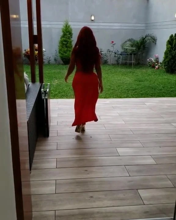 VP02 - Deysi Araujo 407w