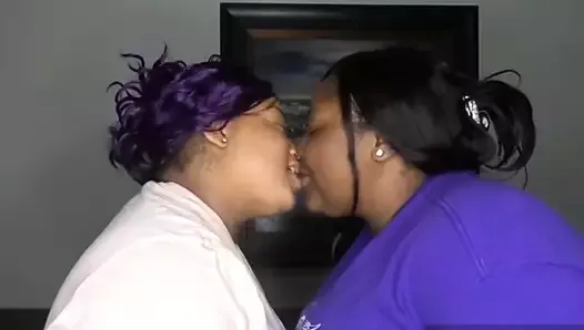2 bbws kiss for the first time sexy