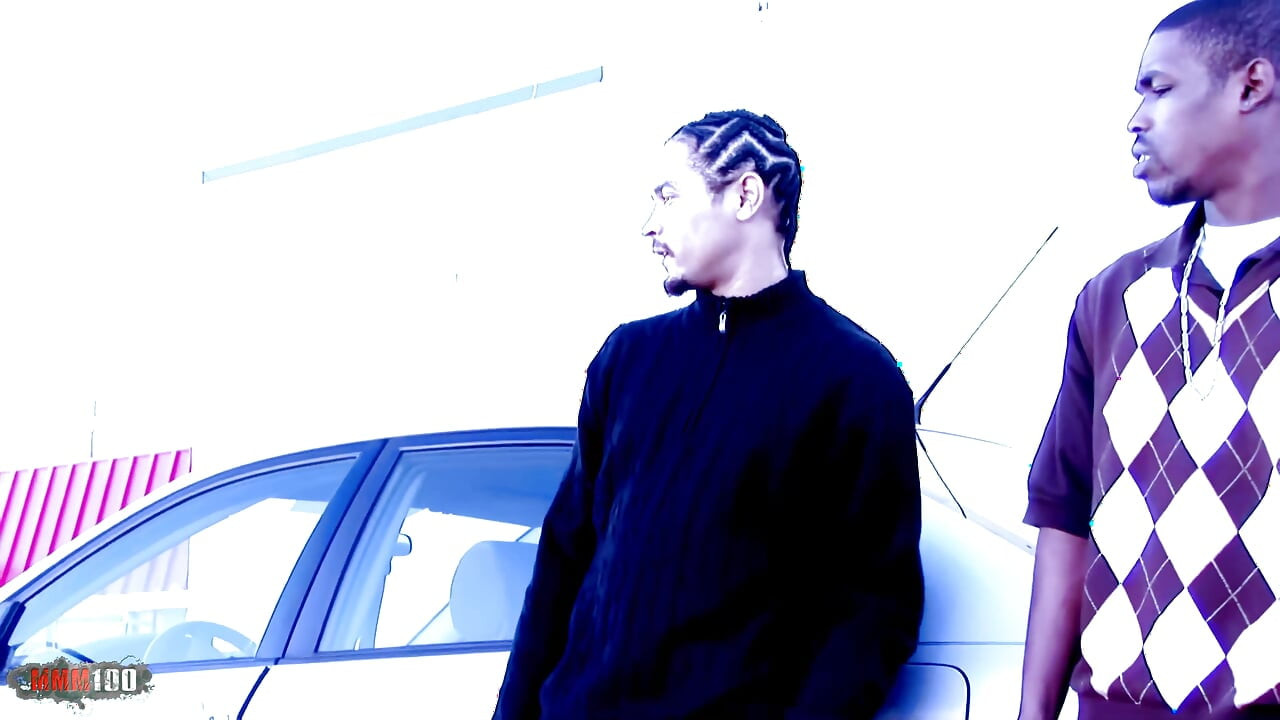 Mahlia milian si cewek semok kulit hitam dientot habis-habisan sama kontol raksasa pria kulit hitam