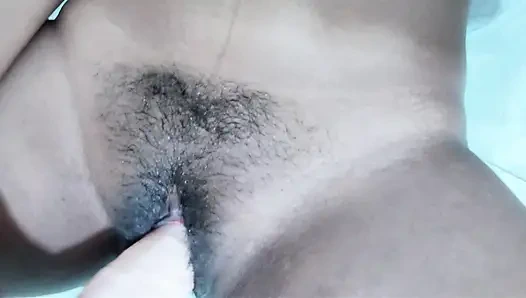 Jaab paati gaya bahaar taab bhabhi ne daali baadi dildo apni chut ki andaar desi xxx