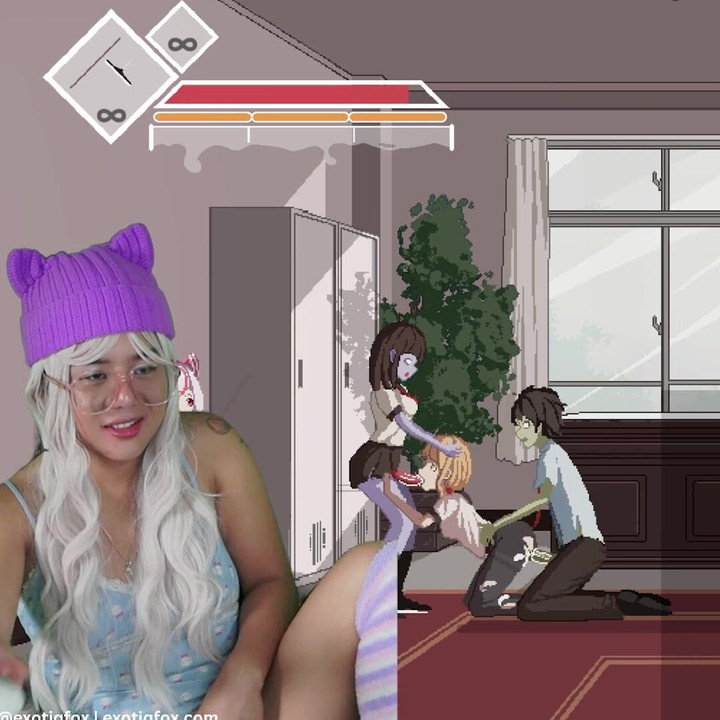 当我玩这个游戏时，有人舔我的阴户！