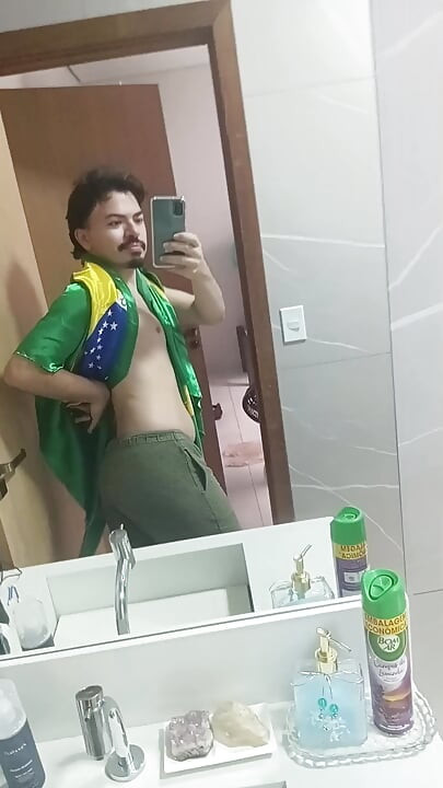 Brasileña mariquita twink femboy