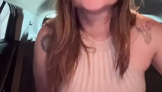 Wunderschönes Blondes Mädchen Mit Großem Hintern Hat Sex Im Auto Eines Fremden - Kloe the Wonder