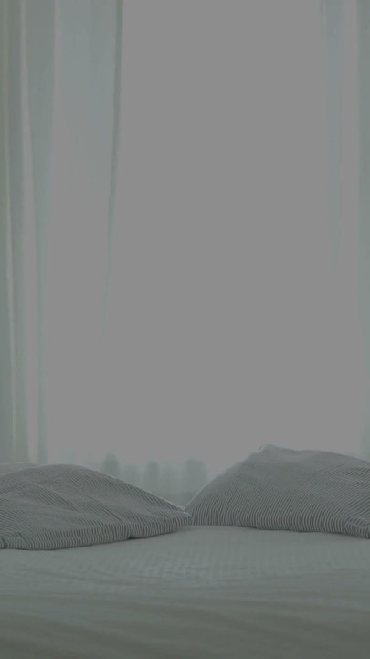Twinks لاغر جیمز, نوح و ویلیام لب به لب Fuck یکدیگر!