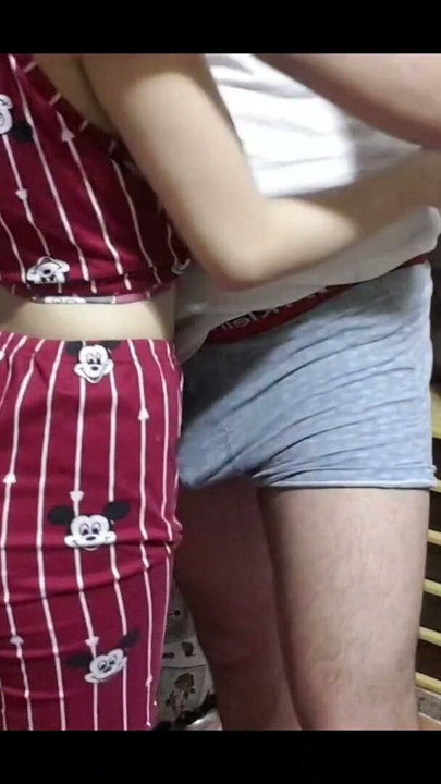 Kvůli albu jsem otočil sousedku kolem sebe, ale bylo to chladné a přesvědčilo mě to😔 Chci s chladem pro mě a moje… | Klip 1