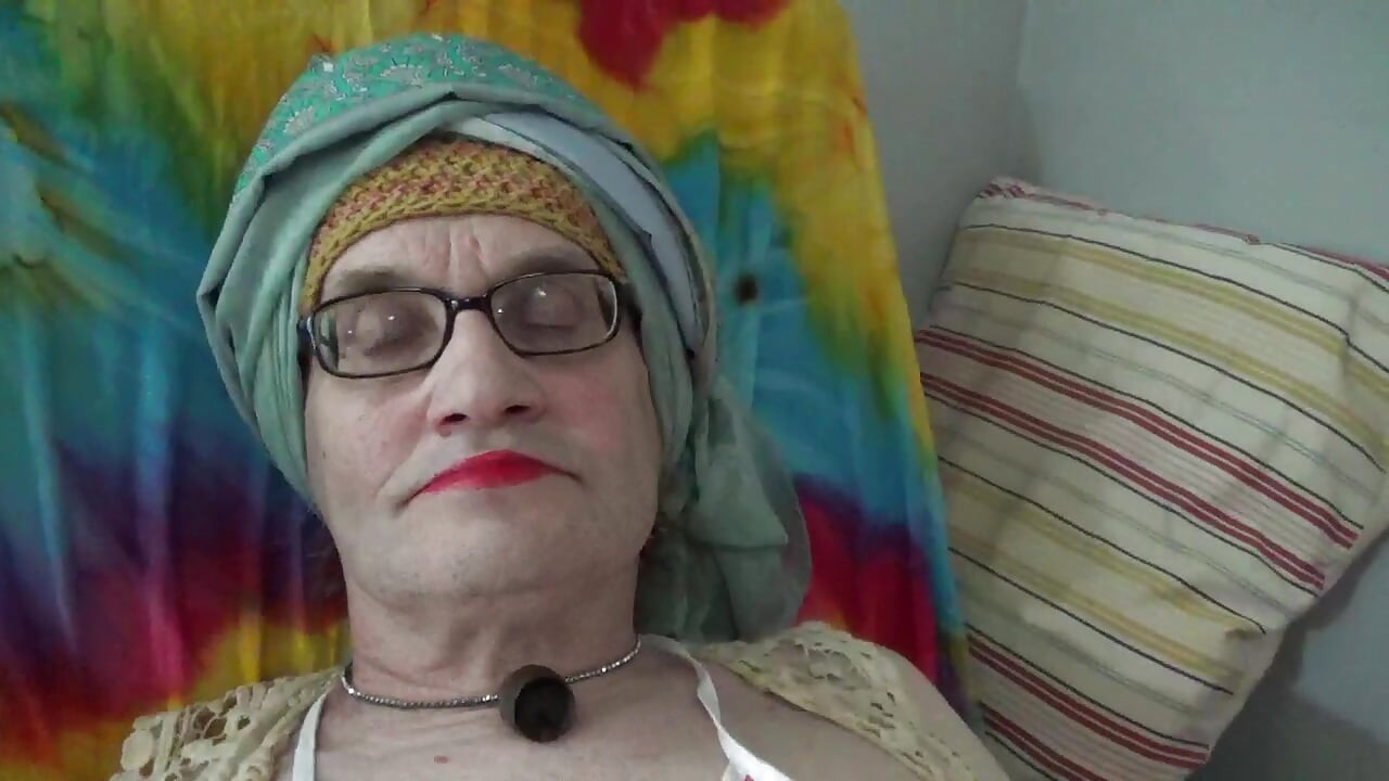 Dona de casa dança. Serge Ave-Lusin. 2026jh