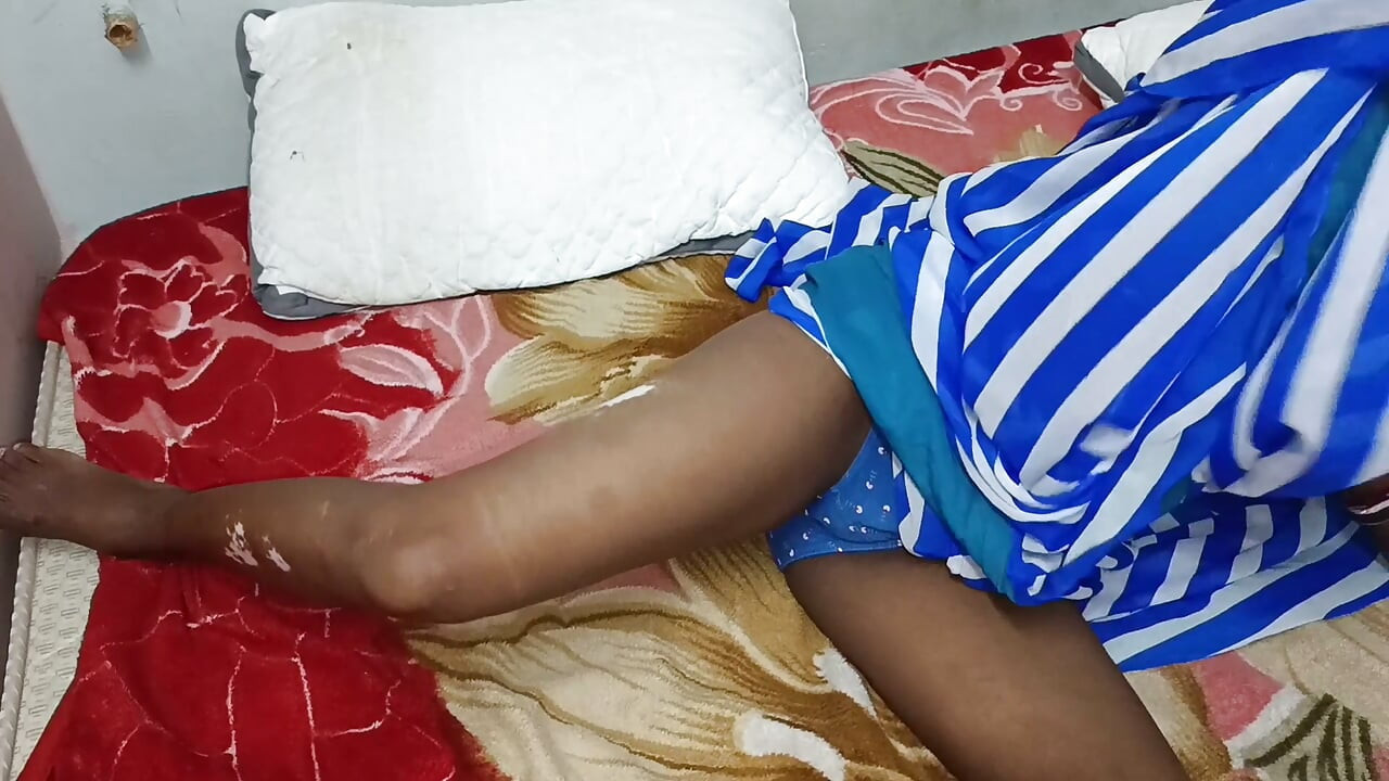 Desi indiai bhabhi szűk punáját keményen bassza a devar, gyönyörű bhabhi xxx vírusos videó