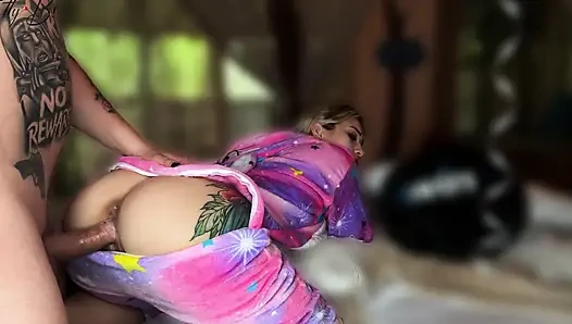 Night of nightmares is cured with a blowjob to my stepbrother's huge cock
