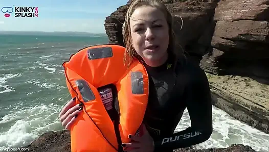 Спасательный жилет, инструкция по дрочке, неопрен соблазнение, отказ и обратный отсчет спермы