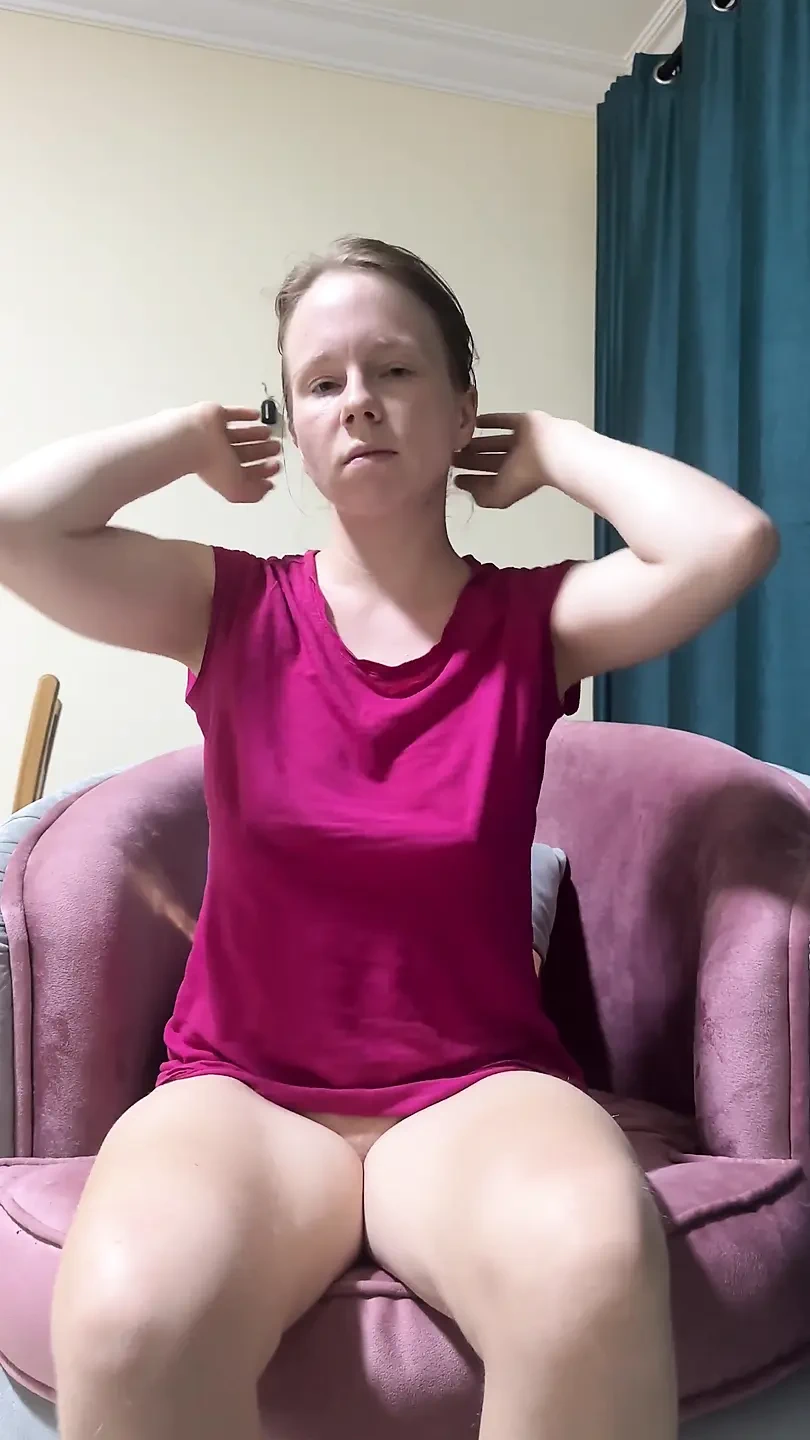 Hot MILF with Dirty Feet and Braces Is Going to Cum