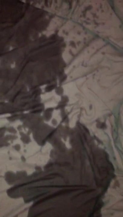Look at the floor after she squirted