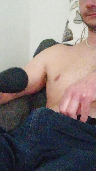 Vibrating my thick pad until I have a very necessary hard and long orgasm after 17 days.