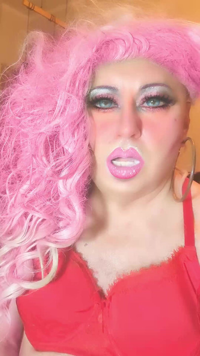 HOT ranny Laura with a heavy makeup dirty talk After Dark.
