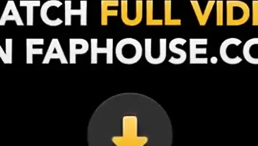 4896563