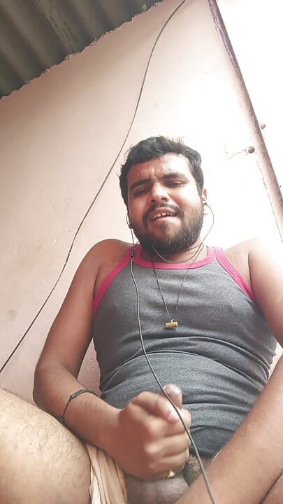 Ismaatdeva watching prostitute nude dancing video with erotic orgasam dancing jerk