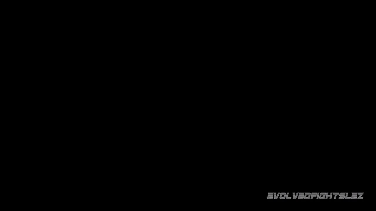 Alexa Nova Vs Luna Sapphire Vrouwelijk Worstelen