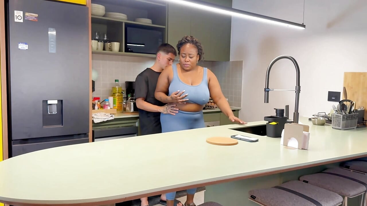 The boss should never have hired me-Danisha Milf y Angel Owenx